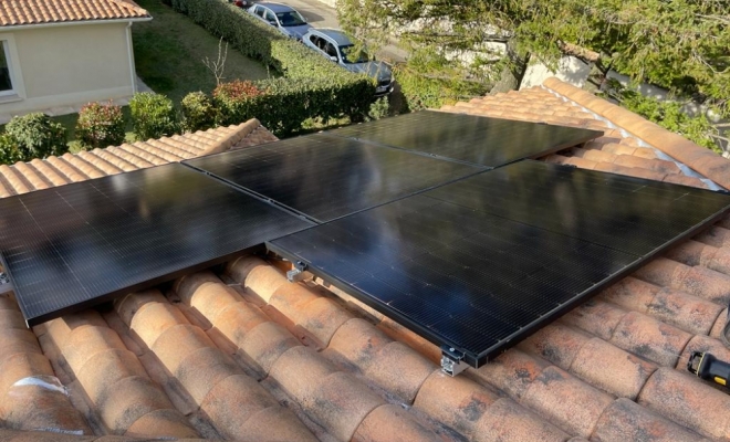 Nouvelle installation panneaux photovoltaïques à Ternay, Villefranche-sur-Saône, DIZAY ENERGY