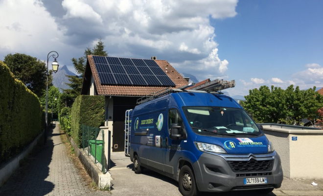 Installation de 15 panneaux photovoltaïques 38180 SEYSSINS, Villefranche-sur-Saône, DIZAY ENERGY