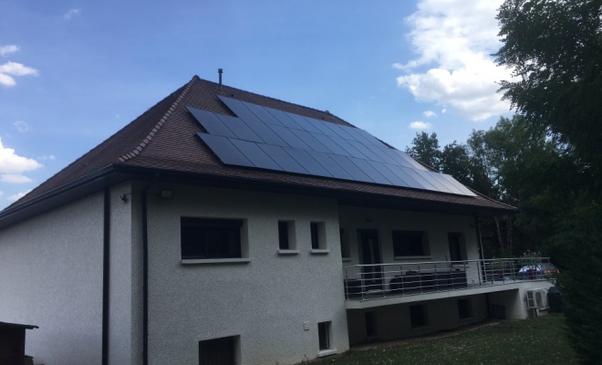 Installation de 16 panneaux photovoltaïques dans la commune de la Tour-de-Salvagny, Villefranche-sur-Saône, DIZAY ENERGY