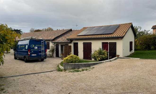 Installation de 8 panneaux photovoltaïques dans la commune de Trévoux, Villefranche-sur-Saône, DIZAY ENERGY