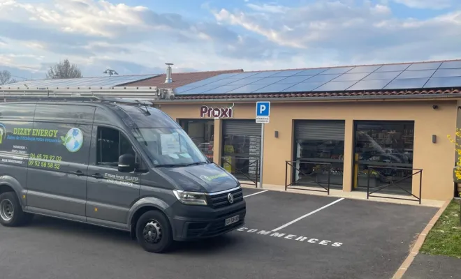 nstallation photovoltaïque 15 kW à Liergues (69400) – Magasin équipé en panneaux DualSun, Villefranche-sur-Saône, DIZAY ENERGY